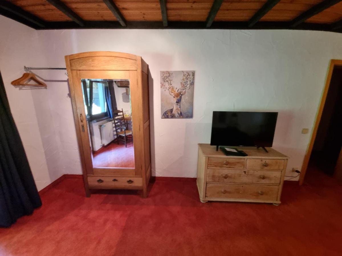 Am Sahrbach Bed & Breakfast *